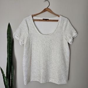 LOVE & LEGEND | White & Gold Sparkle Shimmer Holiday Tee Shirt - Sz 1X
